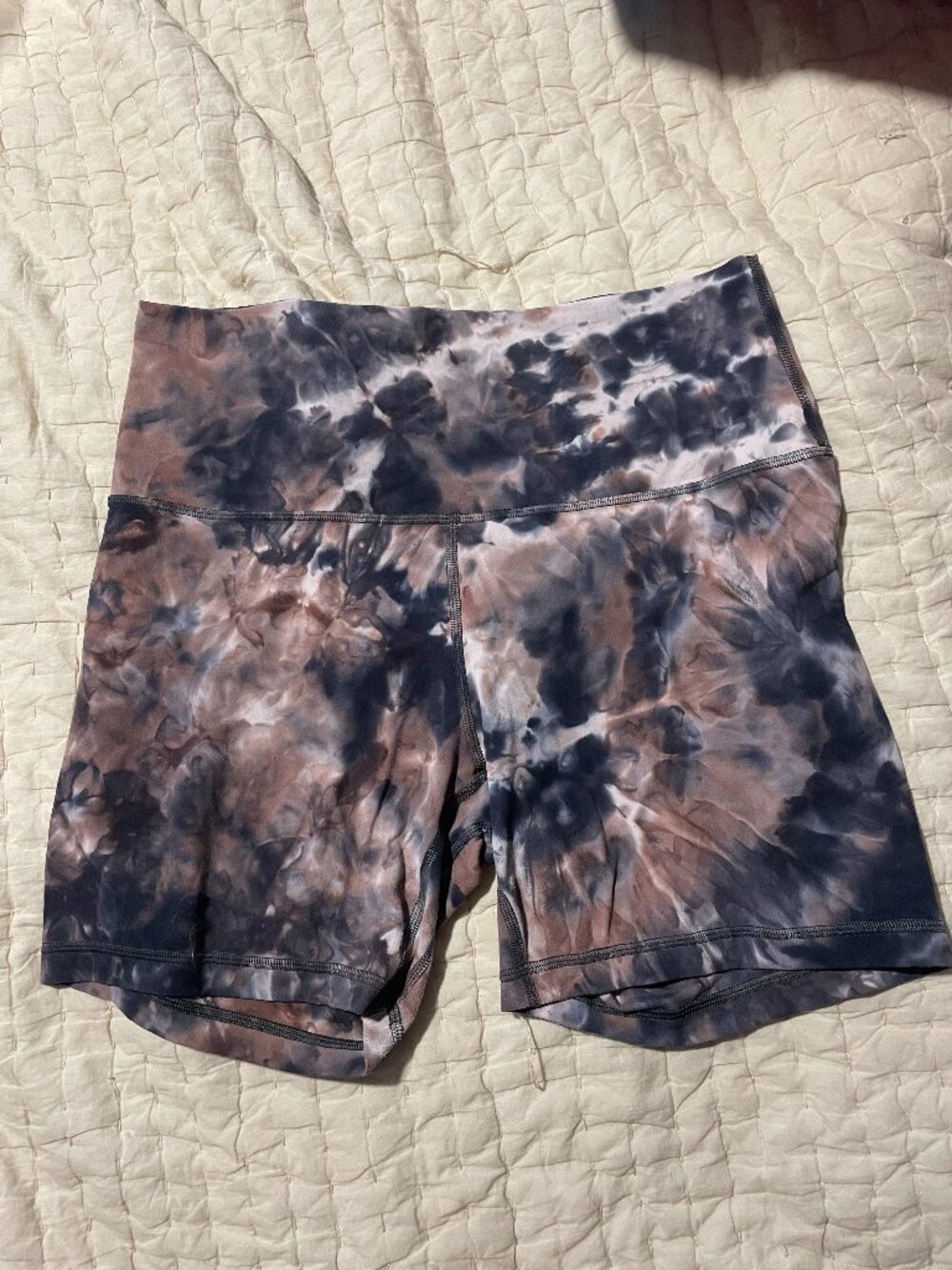 Lululemon tie-dye align shorts